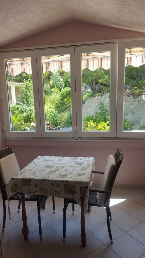 Vila Milenka Apartmani Drago Tučepi Eksteriør billede
